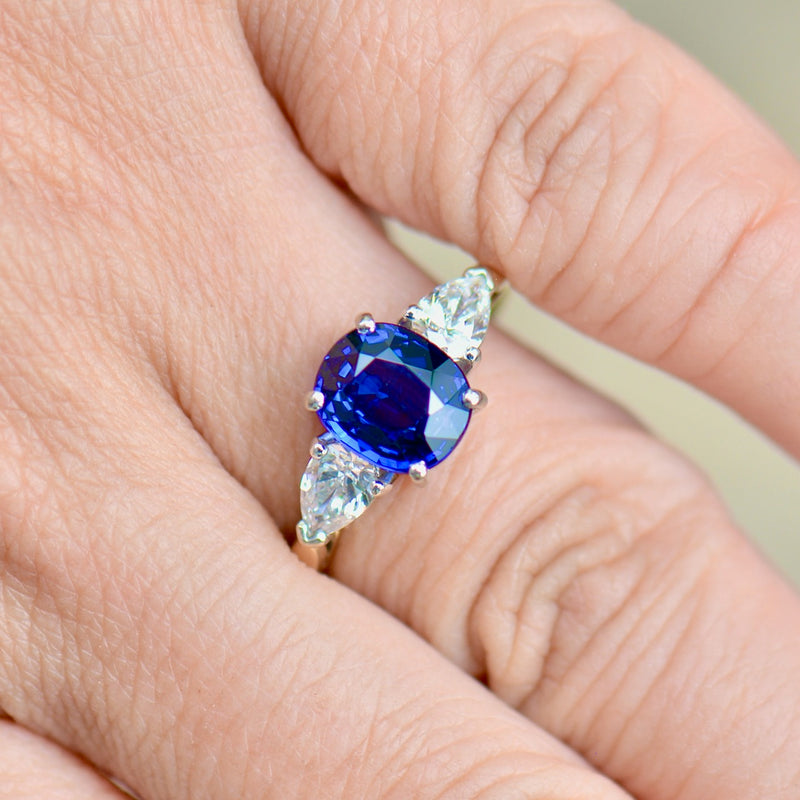 Vintage 2000s Royal Blue Sapphire & Diamond Trilogy 18CT Yellow Gold Engagement Ring (2.93cts)