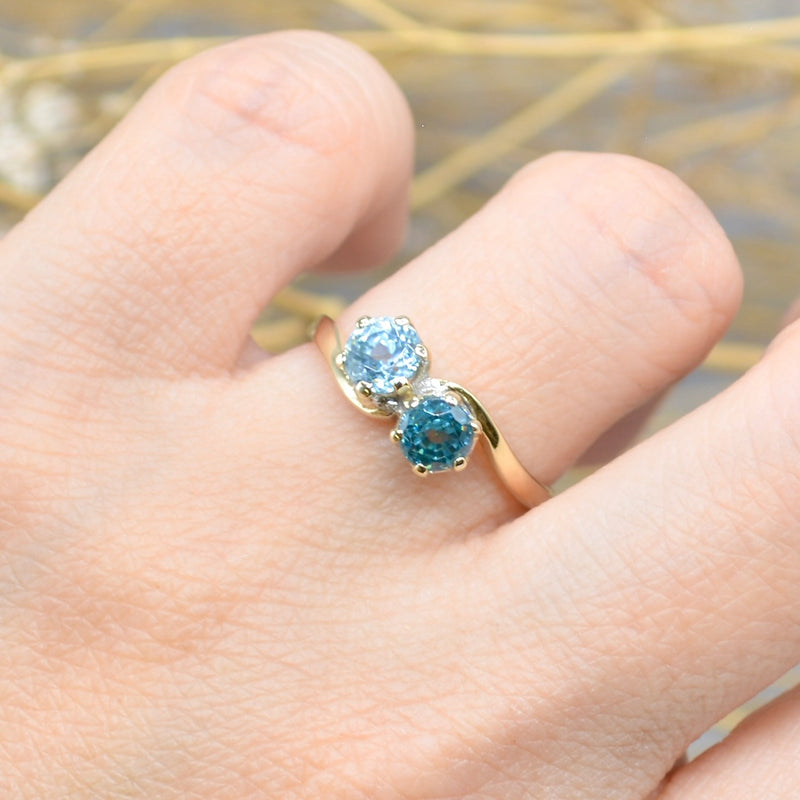 Vintage Blue Zircon Toi Et Moi 9ct Yellow Gold Engagement Ring (1.66cts)