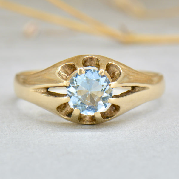 1980s Aquamarine Gypsy Set 9ct Yellow Gold Ring