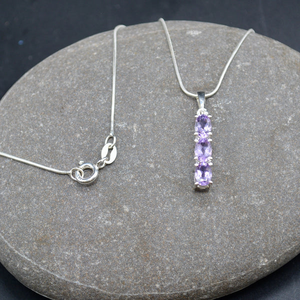 Rose de France Amethyst Trilogy Style Silver Pendant & Necklace Set