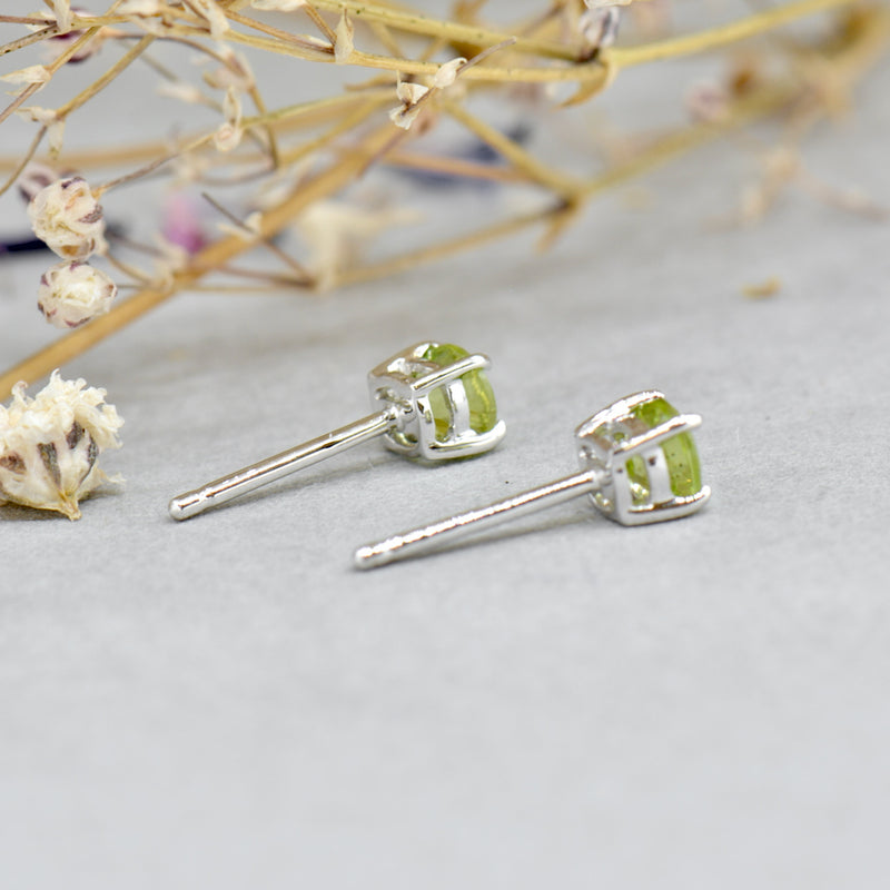 9CT White Gold Brilliant Cut Peridot Minimalist Stud Earrings (0.36ct)