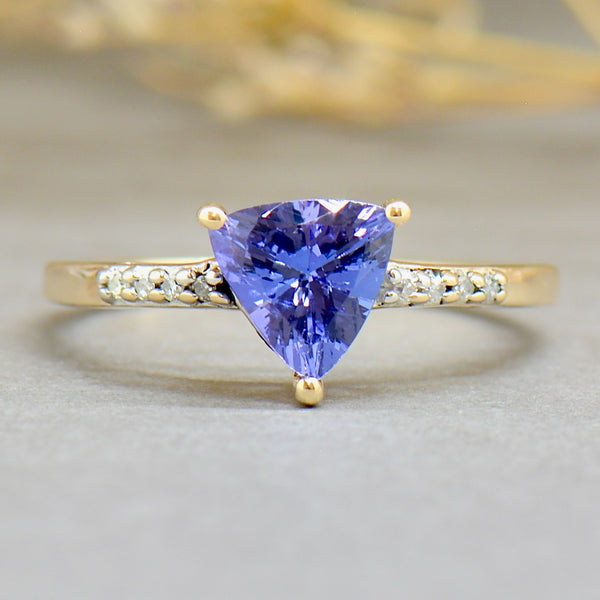 Tanzanite and Diamond 9ct Yellow Gold Ring (0.84ct)