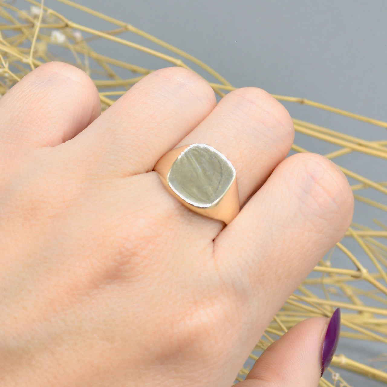 Vintage 1980s 9ct Yellow Gold Mens Signet Ring