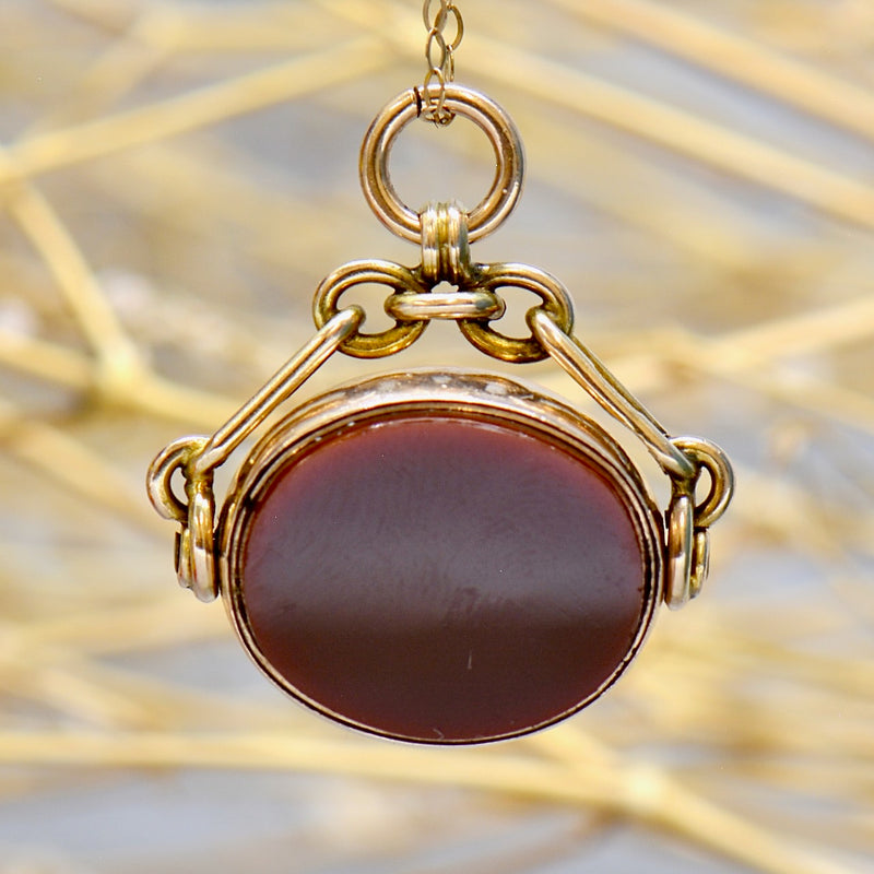 Victorian 1901 Bloodstone & Carnelian 9ct Yellow Gold Swivel Fob Pendant