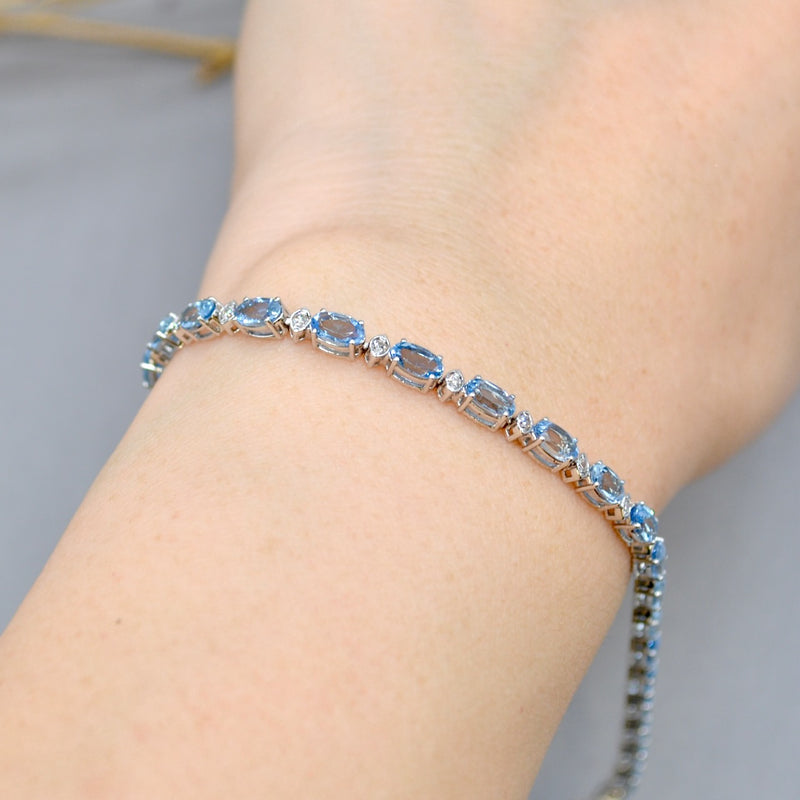 Salavetti Italy Aquamarine and Diamond Line Bracelet (4.87cts)