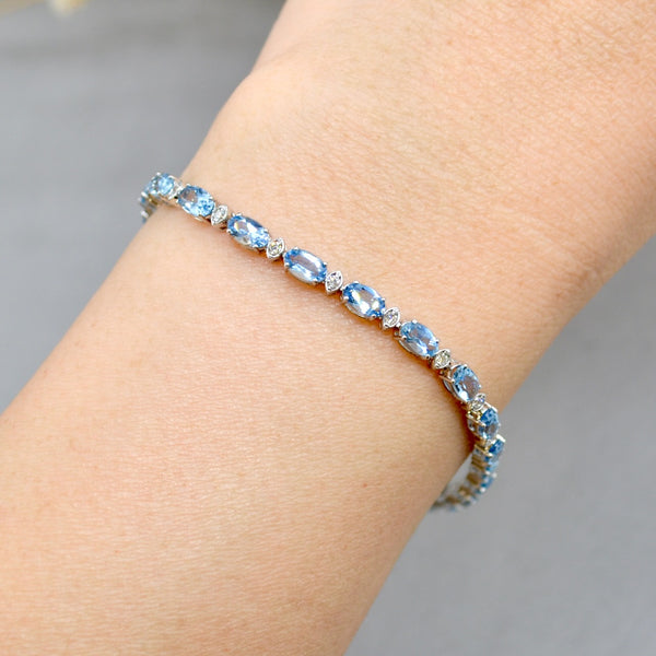 Salavetti Italy Aquamarine and Diamond Line Bracelet (4.87cts)