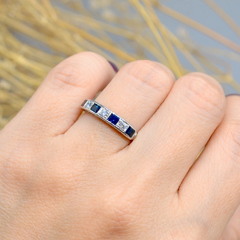 Vintage 1970s Sapphire and Diamond (VS/G-H) 18ct White Gold Seven-Stone Band (0.88ct)