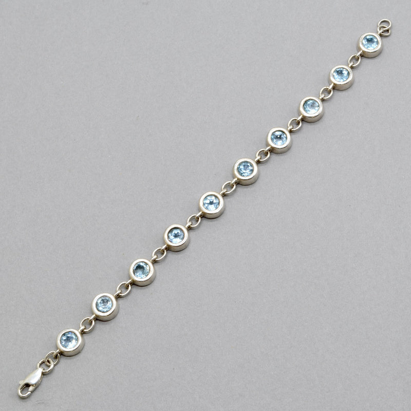 1950s Sky Blue Topaz Bracelet in Sterling Silver UK Hallmarked (8 carats)