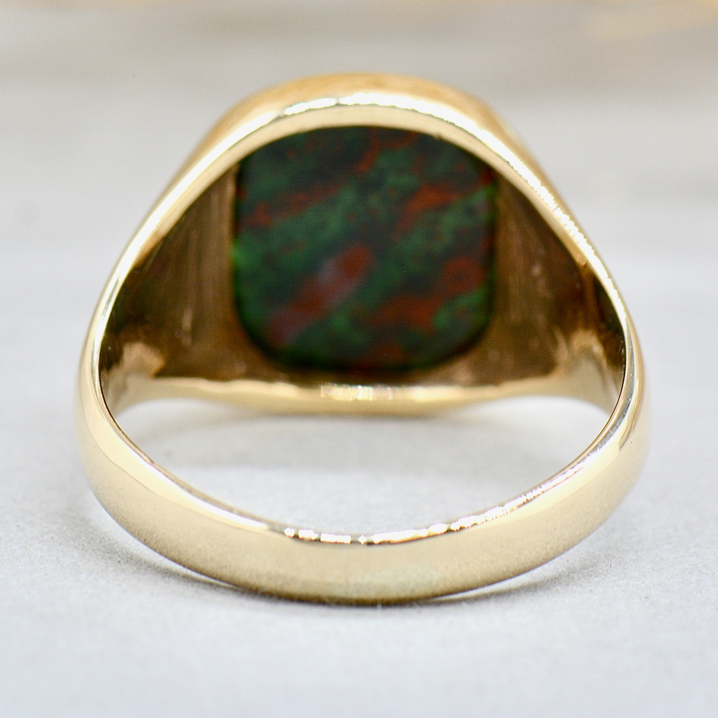 Vintage 1990s Bloodstone 9ct Yellow Gold Mens Rectangle Signet Ring