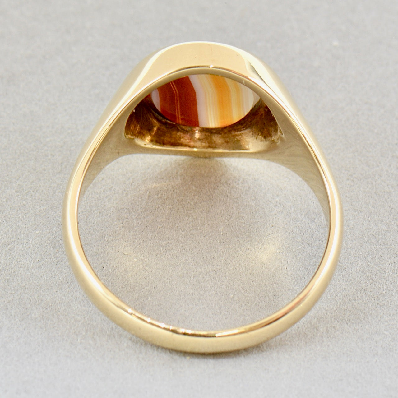 Vintage 1960s Banded Agate 9ct Yellow Gold Signet Ring