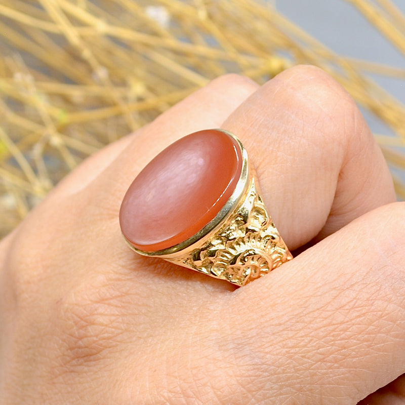 1970s Engraved Large Carnelian 9ct Yellow Gold Signet Ring