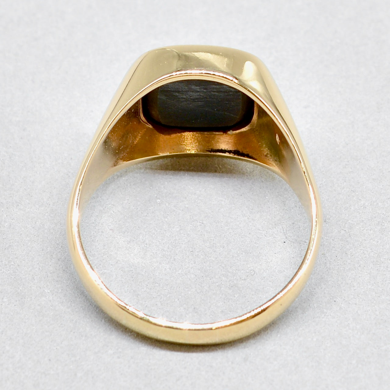 Vintage 1970s Hematite Intaglio 9ct Yellow Gold Mens Rectangle Signet Ring