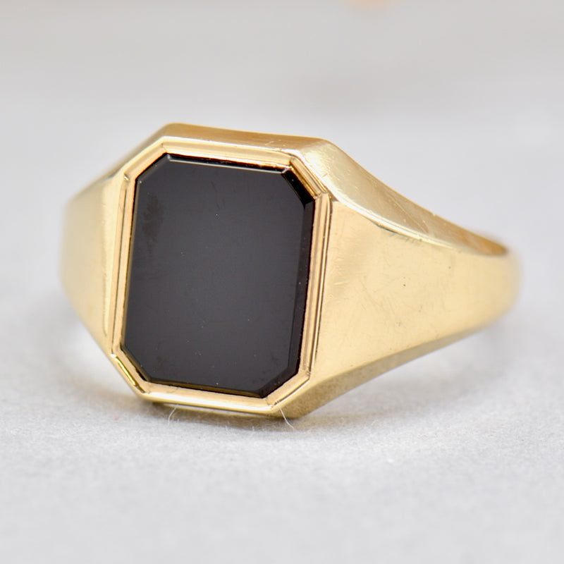 Vintage 1960s Octagon Onyx 9ct Yellow Gold Mens Signet Ring