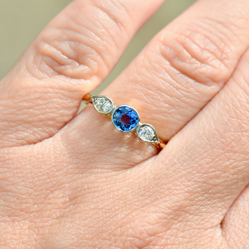 Edwardian OEC Cornflower Blue Sapphire & Diamond 18ct Yellow Gold Trilogy Engagement Ring