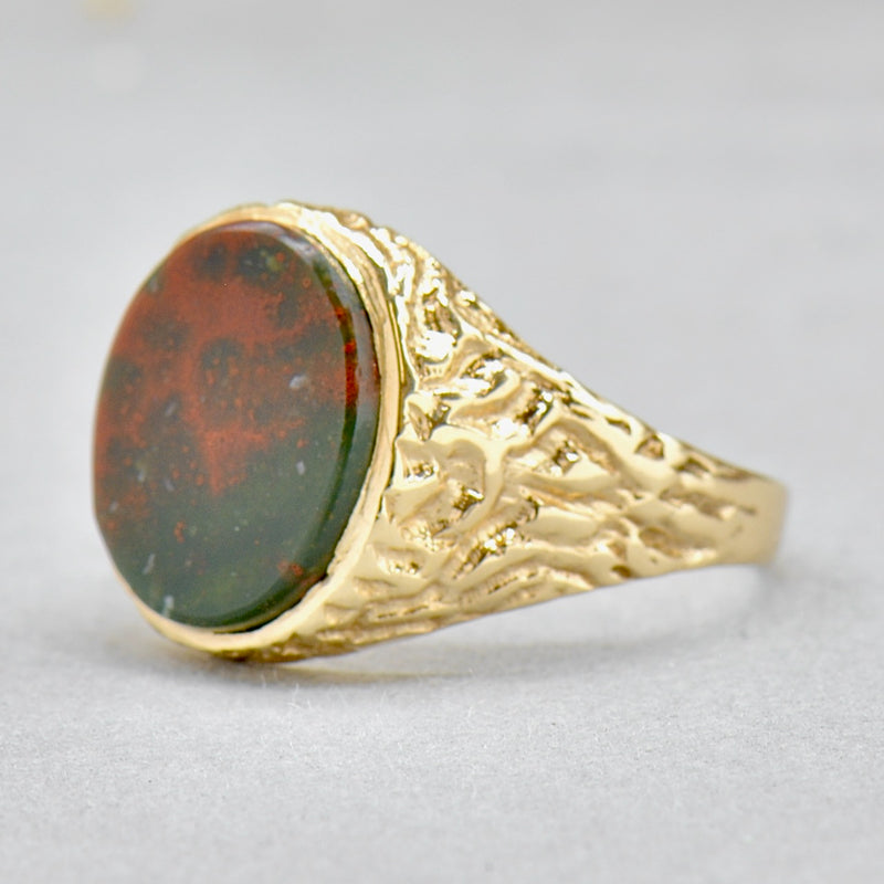 Vintage Bloodstone 9ct Yellow Gold Mens Oval Signet Ring