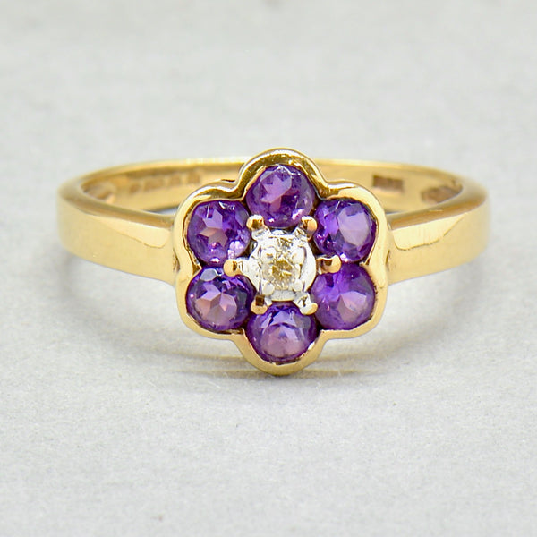 Vintage 2000s Amethyst and Diamond Daisy Flower Ring 9ct Yellow Gold (0.61ct)