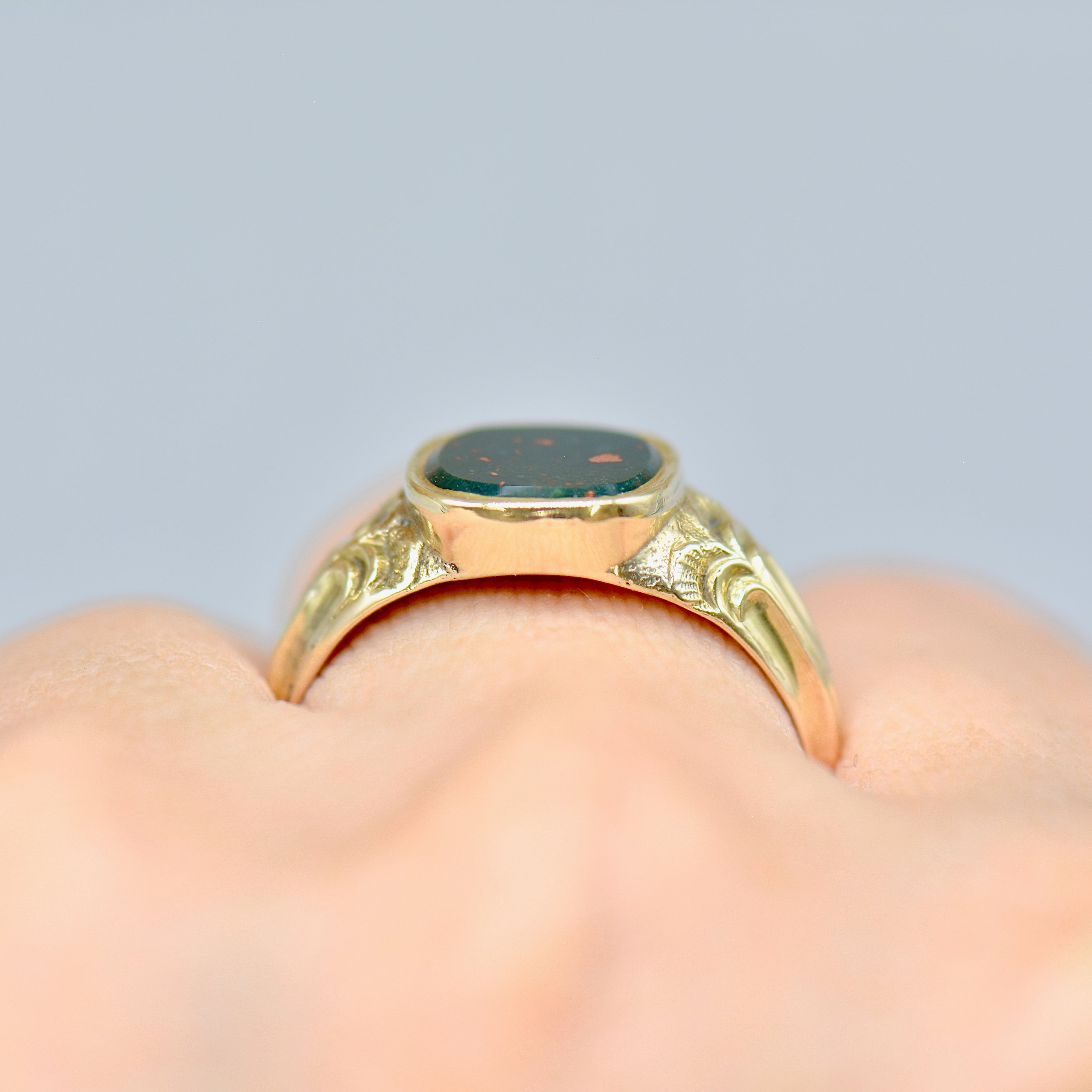 Victorian 14ct Yellow Gold Bloodstone Engraved Bezel Set Signet Ring