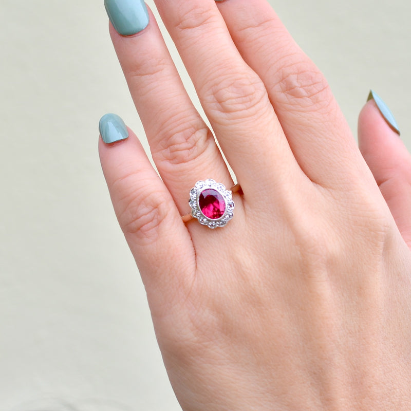 Vintage 9ct Yellow Gold Synthetic Ruby & CZ Daisy Ring