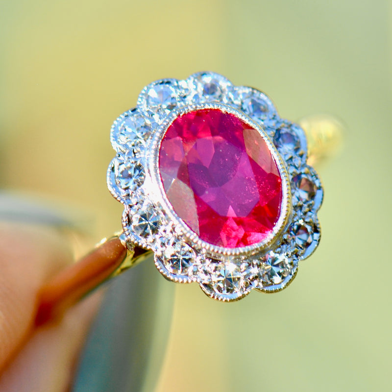 Vintage 9ct Yellow Gold Synthetic Ruby & CZ Daisy Ring