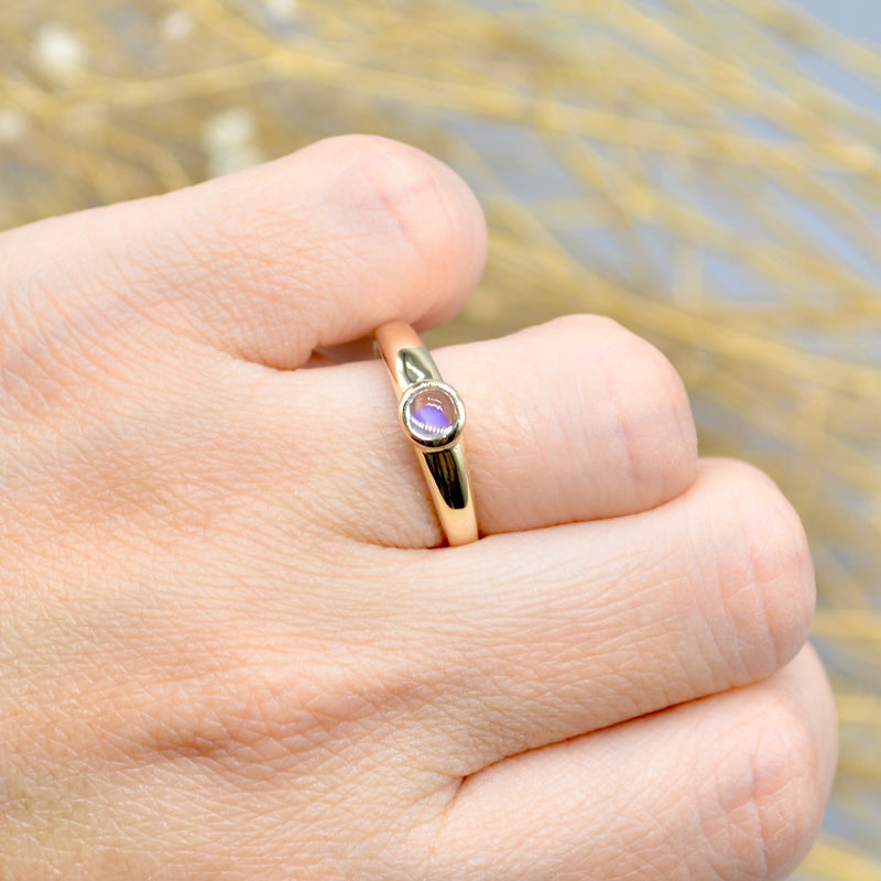 Vintage Moonstone 9ct Yellow Gold Solitaire Bezel Set Stacking Ring (0.26ct)