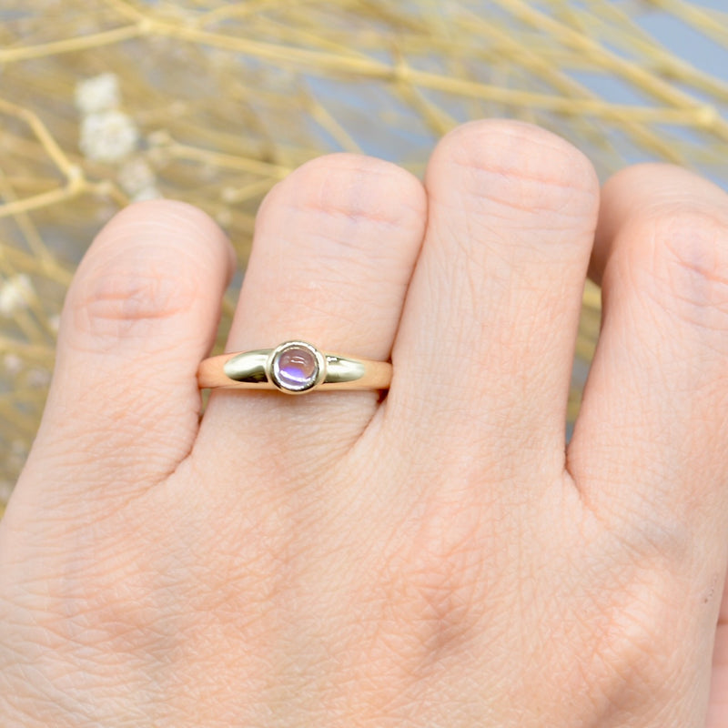 Vintage Moonstone 9ct Yellow Gold Solitaire Bezel Set Stacking Ring (0.26ct)