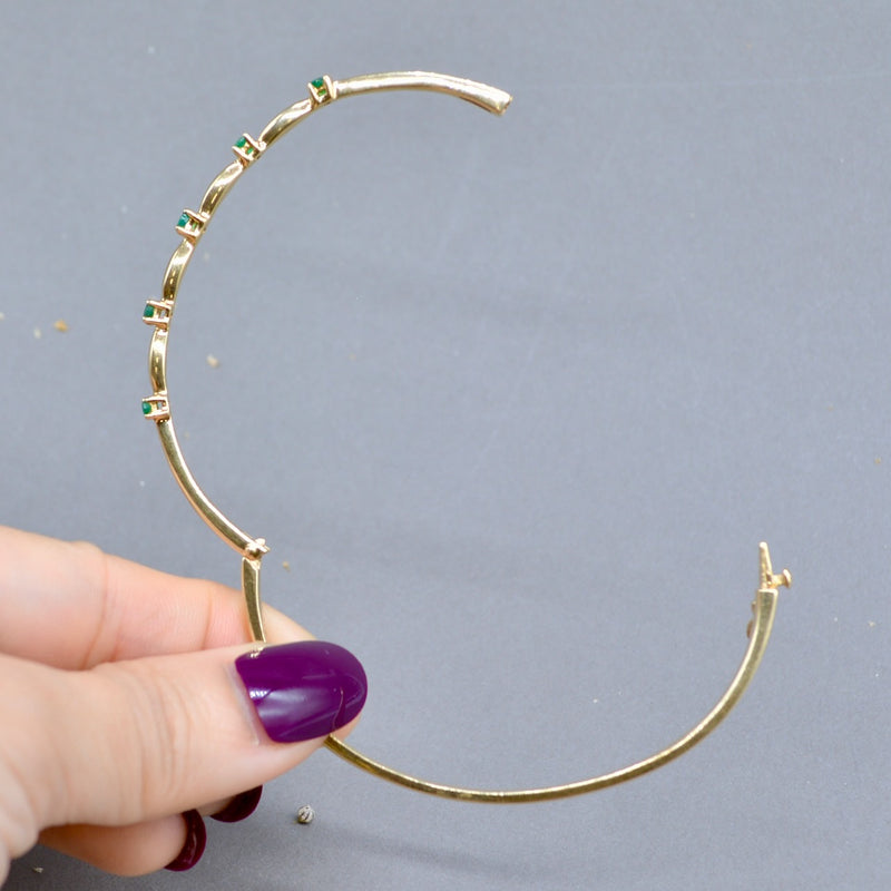 9ct Yellow Gold Emerald Bangle (0.35ct)