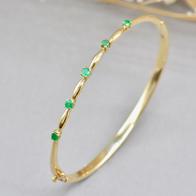 9ct Yellow Gold Emerald Bangle (0.35ct)