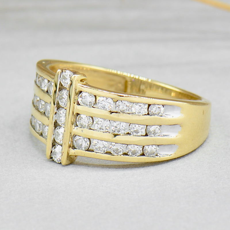 18ct Yellow Gold 1 Carat Diamond Ring (Canada Diavik Diamond)