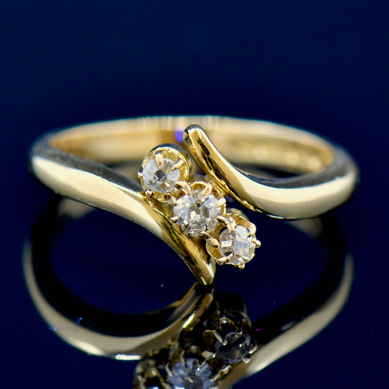 Antique Edwardian 1910 18CT Yellow Gold Trilogy Diamond Ring