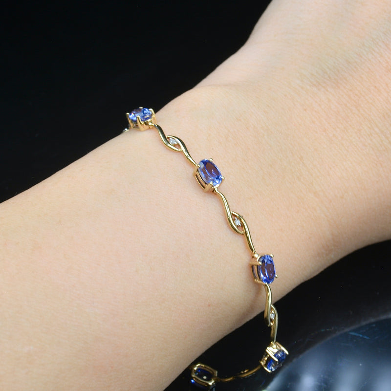 9CT Yellow Gold Blue Sapphire & Diamond Infinity Bracelet